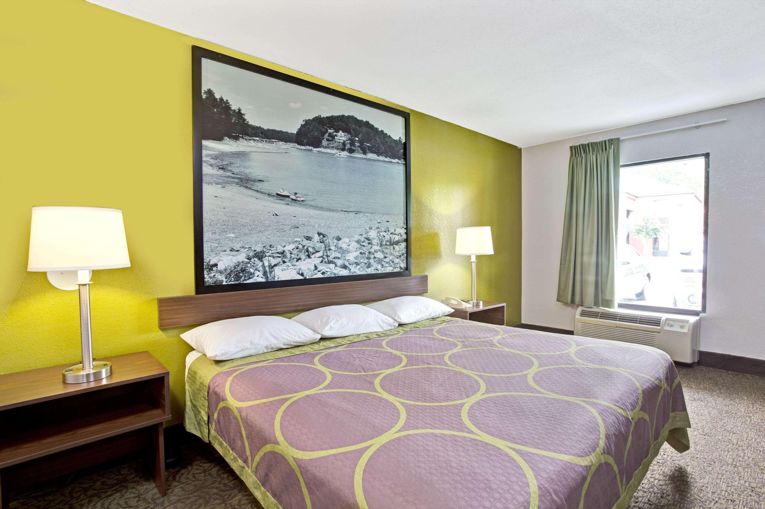 Hotel Super 8 By Wyndham Gainesville